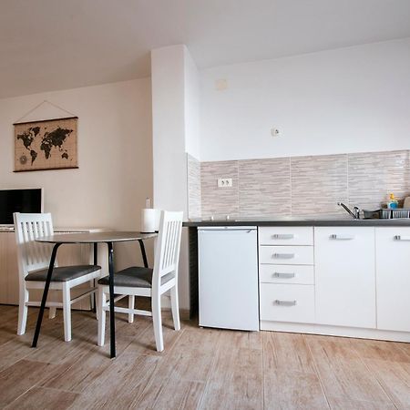 Apartmani Ema Zadar Buitenkant foto