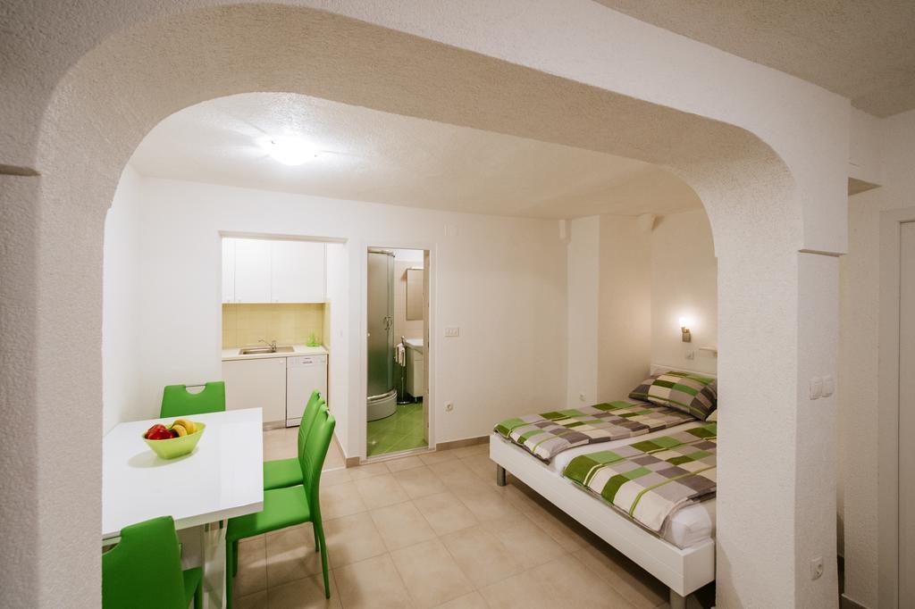 Apartmani Ema Zadar Buitenkant foto